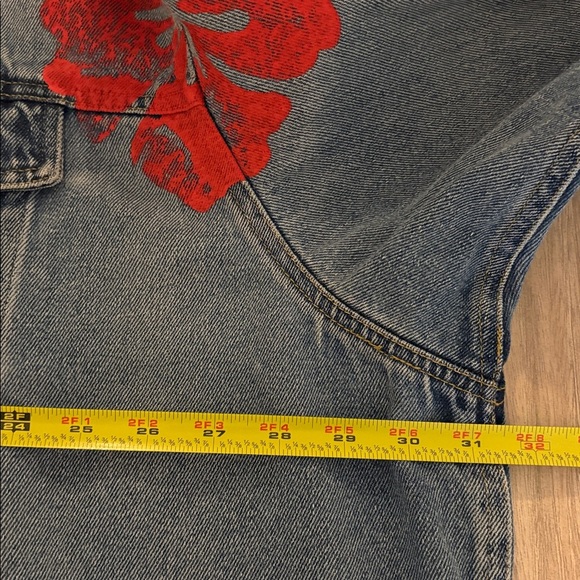 New Free People x Tricia Fix Hibiscus Floral Distressed Jean Jacket Women’s XL - Picture 7 of 16
